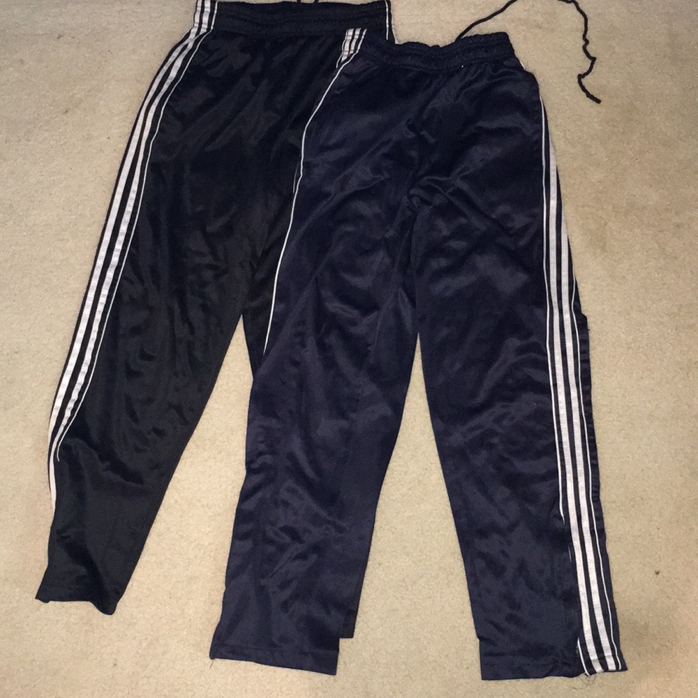 Sweatpants with white stripes